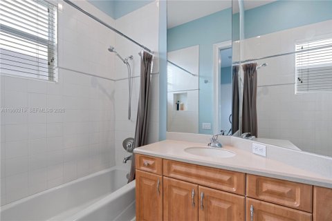 Casa en venta en Hollywood, Florida, 5 dormitorios, 492.57 m2 № 2056821 - foto 19