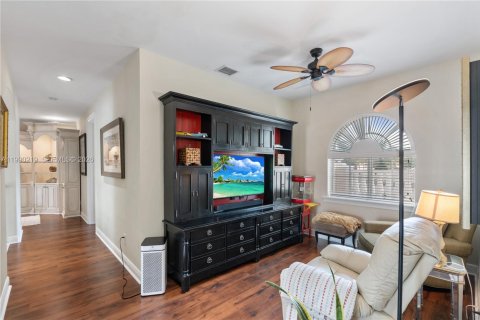 Casa en venta en Hollywood, Florida, 5 dormitorios, 492.57 m2 № 2056821 - foto 21