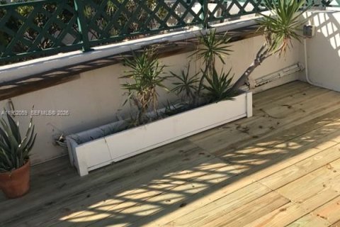 Купить кондоминиум в Майами-Бич, Флорида 2 спальни, 110.55м2, № 2055085 - фото 16