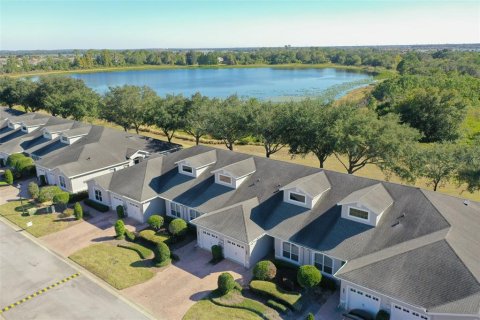 Adosado en venta en Winter Haven, Florida, 3 dormitorios, 131.83 m2 № 2144935 - foto 2