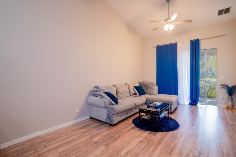 Adosado en venta en Winter Haven, Florida, 3 dormitorios, 131.83 m2 № 2144935 - foto 3