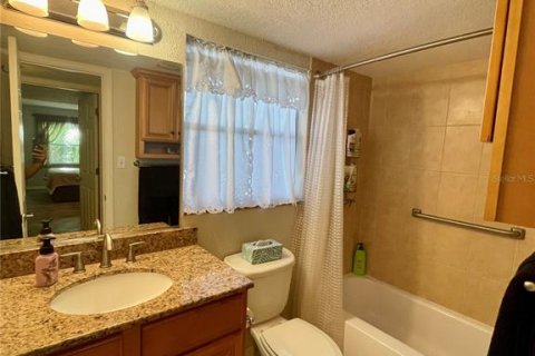 Condo in Sarasota, Florida, 1 bedroom  № 1831242 - photo 21