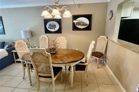 Condo in Sarasota, Florida, 1 bedroom  № 1831242 - photo 7