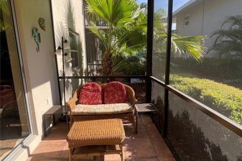 Condo in Sarasota, Florida, 1 bedroom  № 1831242 - photo 24