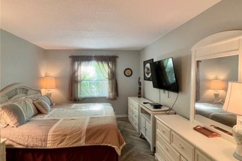 Condo in Sarasota, Florida, 1 bedroom  № 1831242 - photo 14