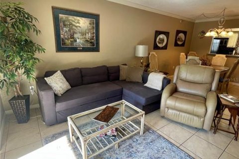 Condo in Sarasota, Florida, 1 bedroom  № 1831242 - photo 12