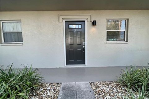 Condo in Sarasota, Florida, 1 bedroom  № 1831242 - photo 1