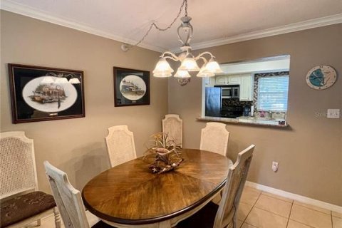 Condo in Sarasota, Florida, 1 bedroom  № 1831242 - photo 8