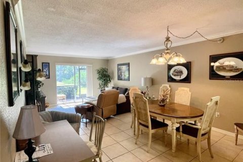 Condo in Sarasota, Florida, 1 bedroom  № 1831242 - photo 9