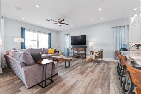 Casa en venta en Indian Rocks Beach, Florida, 4 dormitorios, 315.87 m2 № 1687002 - foto 17
