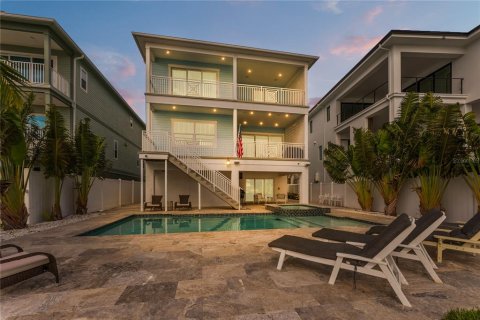Casa en venta en Indian Rocks Beach, Florida, 4 dormitorios, 315.87 m2 № 1687002 - foto 3