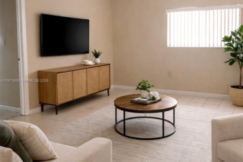 Condo in Hialeah, Florida, 2 bedrooms  № 2041487 - photo 9