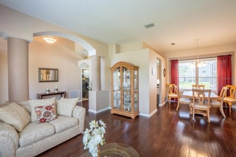 House in Palm Coast, Florida 3 bedrooms, 190.73 sq.m. № 1749604 - photo 6