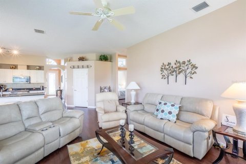 House in Palm Coast, Florida 3 bedrooms, 190.73 sq.m. № 1749604 - photo 28