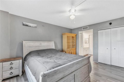 Condominio en venta en Bradenton, Florida, 2 dormitorios, 87.33 m2 № 1787610 - foto 14