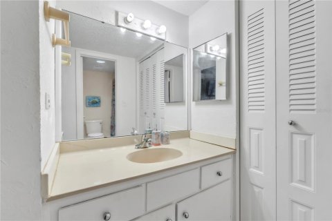 Condominio en venta en Bradenton, Florida, 2 dormitorios, 87.33 m2 № 1787610 - foto 18