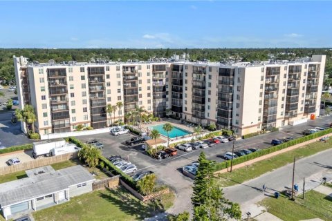 Condominio en venta en Bradenton, Florida, 2 dormitorios, 87.33 m2 № 1787610 - foto 26