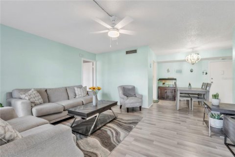 Condominio en venta en Bradenton, Florida, 2 dormitorios, 87.33 m2 № 1787610 - foto 8