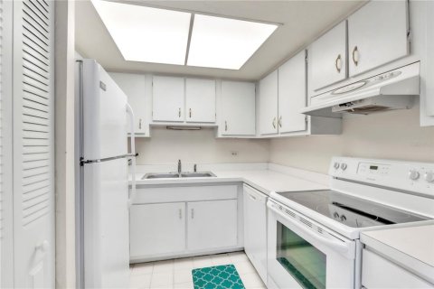 Condominio en venta en Bradenton, Florida, 2 dormitorios, 87.33 m2 № 1787610 - foto 13