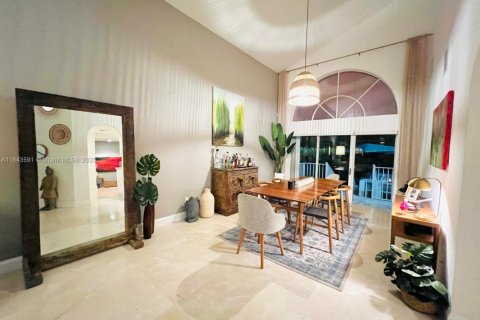 Купить виллу или дом в Дорал, Флорида 4 спальни, 223.06м2, № 1836477 - фото 26