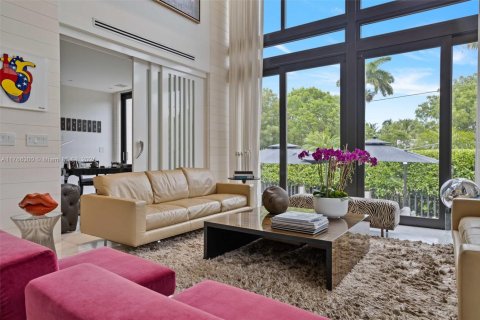 House in Key Biscayne, Florida 6 bedrooms, 484.58 sq.m. № 1862373 - photo 8