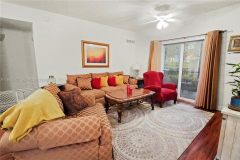 Apartamento en alquiler en Miramar, Florida, 1 dormitorio, 99.68 m2 № 2028634 - foto 11