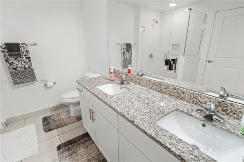 Apartamento en alquiler en Miramar, Florida, 1 dormitorio, 99.68 m2 № 2028634 - foto 14