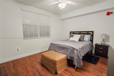 Apartamento en alquiler en Miramar, Florida, 1 dormitorio, 99.68 m2 № 2028634 - foto 17