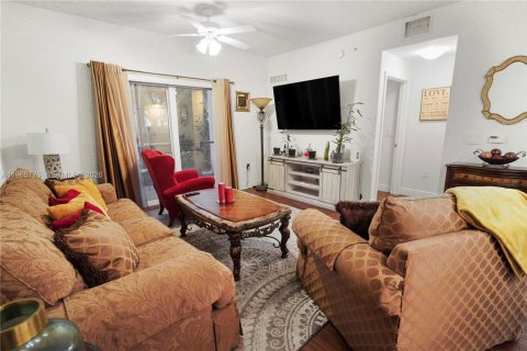Apartamento en alquiler en Miramar, Florida, 1 dormitorio, 99.68 m2 № 2028634 - foto 10