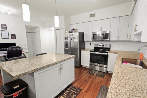 Apartamento en alquiler en Miramar, Florida, 1 dormitorio, 99.68 m2 № 2028634 - foto 9