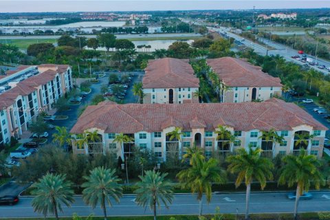 Apartamento en Miramar, Florida 1 dormitorio, 99.68 m2 № 2028634