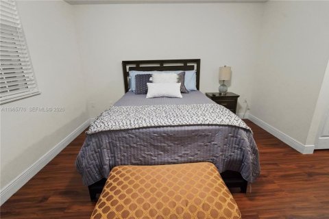 Apartamento en alquiler en Miramar, Florida, 1 dormitorio, 99.68 m2 № 2028634 - foto 18
