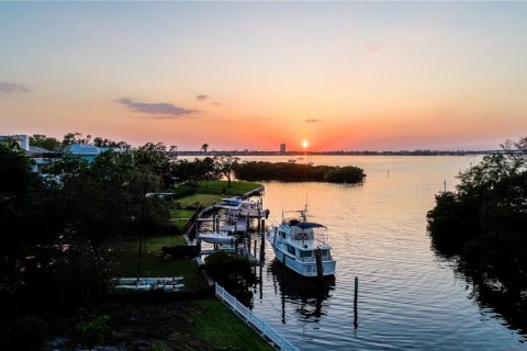 Terreno en venta en Sarasota, Florida № 1884827 - foto 1