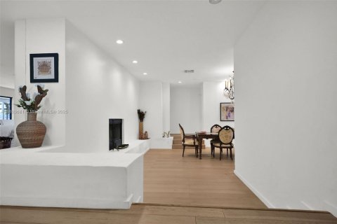 Villa ou maison à vendre à Fort Lauderdale, Floride: 5 chambres, 380.06 m2 № 1809775 - photo 6