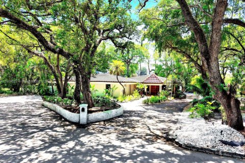 Villa ou maison à vendre à Fort Lauderdale, Floride: 5 chambres, 380.06 m2 № 1809775 - photo 2