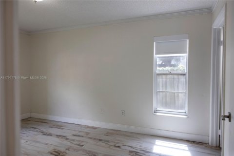 Casa en venta en Doral, Florida, 3 dormitorios, 98.85 m2 № 2054562 - foto 11