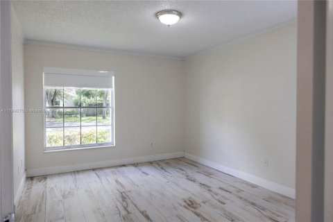 Casa en venta en Doral, Florida, 3 dormitorios, 98.85 m2 № 2054562 - foto 6