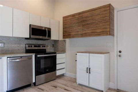 Casa en venta en Doral, Florida, 3 dormitorios, 98.85 m2 № 2054562 - foto 4