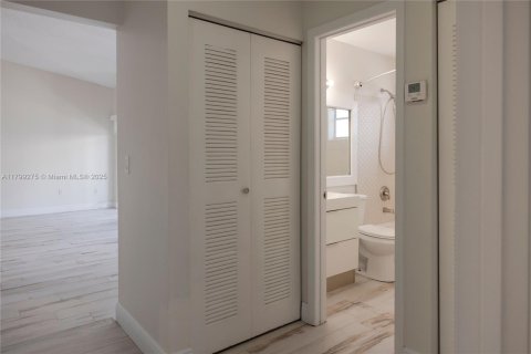 Casa en venta en Doral, Florida, 3 dormitorios, 98.85 m2 № 2054562 - foto 19