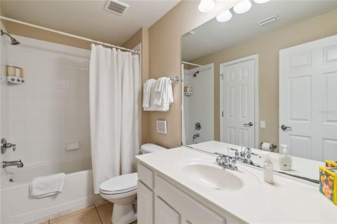 House in Kissimmee, Florida 5 bedrooms, 217.58 sq.m. № 1784418 - photo 29