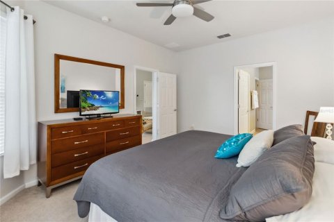 House in Kissimmee, Florida 5 bedrooms, 217.58 sq.m. № 1784418 - photo 16