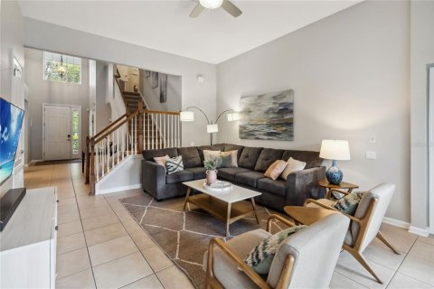 House in Kissimmee, Florida 5 bedrooms, 217.58 sq.m. № 1784418 - photo 6
