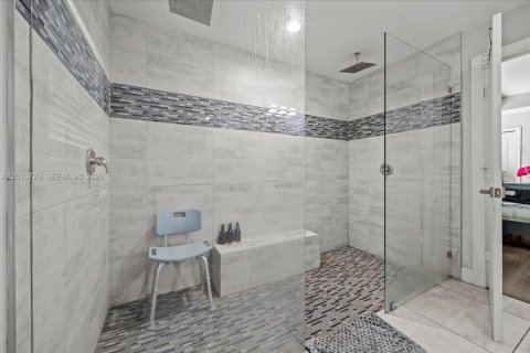 Villa ou maison à vendre à Port St. Lucie, Floride: 4 chambres, 209.68 m2 № 2073607 - photo 25