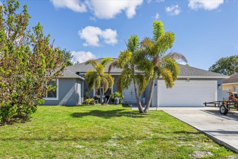 Villa ou maison à Port St. Lucie, Floride 4 chambres, 209.68 m2 № 2073607