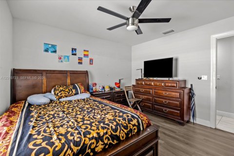Villa ou maison à vendre à Port St. Lucie, Floride: 4 chambres, 209.68 m2 № 2073607 - photo 18