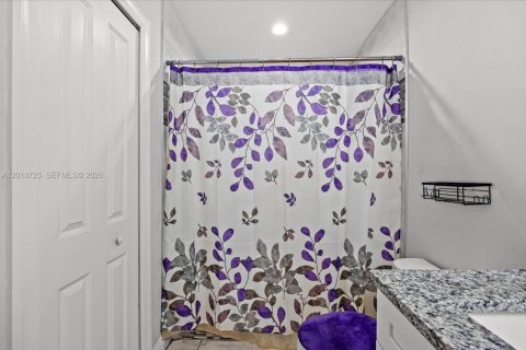 Villa ou maison à vendre à Port St. Lucie, Floride: 4 chambres, 209.68 m2 № 2073607 - photo 29