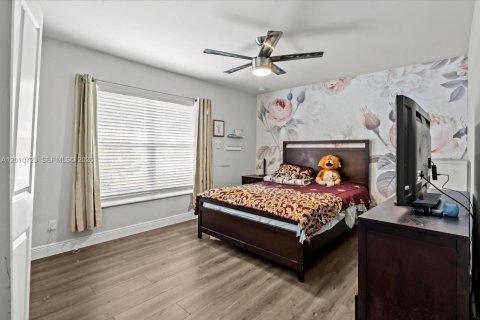 Villa ou maison à vendre à Port St. Lucie, Floride: 4 chambres, 209.68 m2 № 2073607 - photo 19
