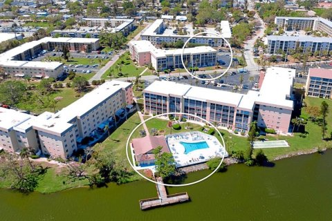 Copropriété à vendre à Bradenton, Floride: 2 chambres, 106.28 m2 № 1572278 - photo 7