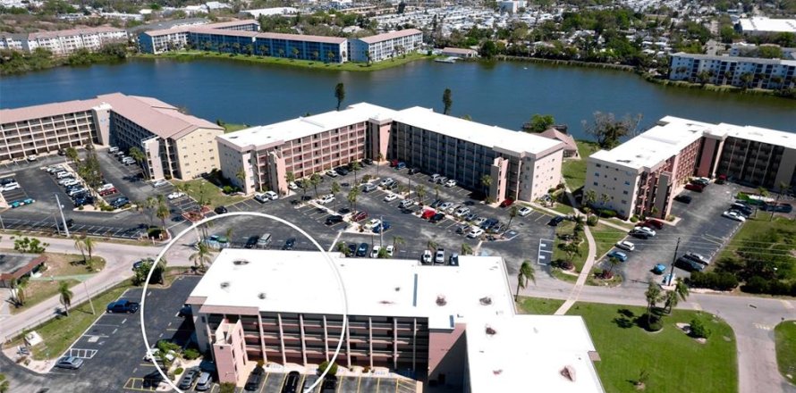 Condo à Bradenton, Floride, 2 chambres  № 1572278