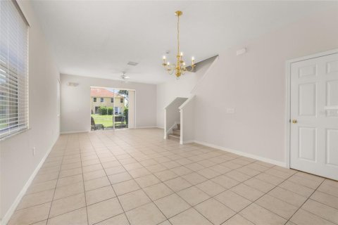 Townhouse in Kissimmee, Florida 3 bedrooms, 126.72 sq.m. № 1805588 - photo 5